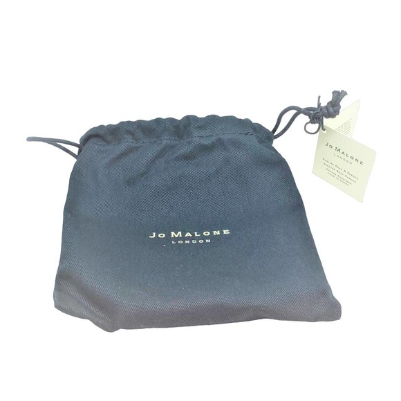 Jo Malone English Pear & Freesia Scented Body Powder + Brush & Bag - Picture 4 of 4